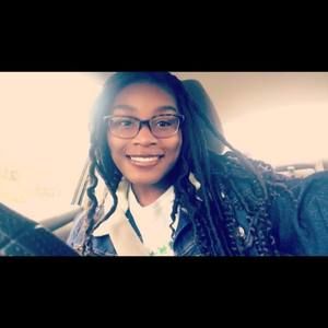 Meet your Posher, Alexis